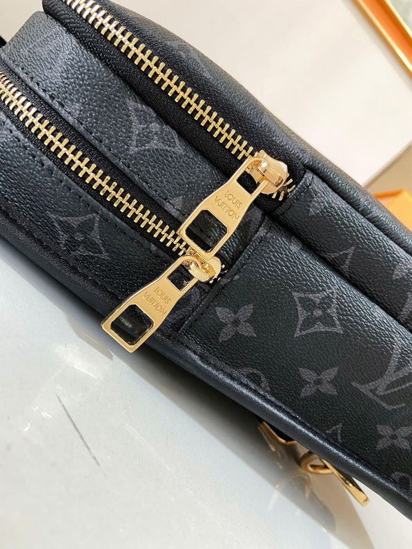 Mens Louis Vuitton Waist Chest Packs